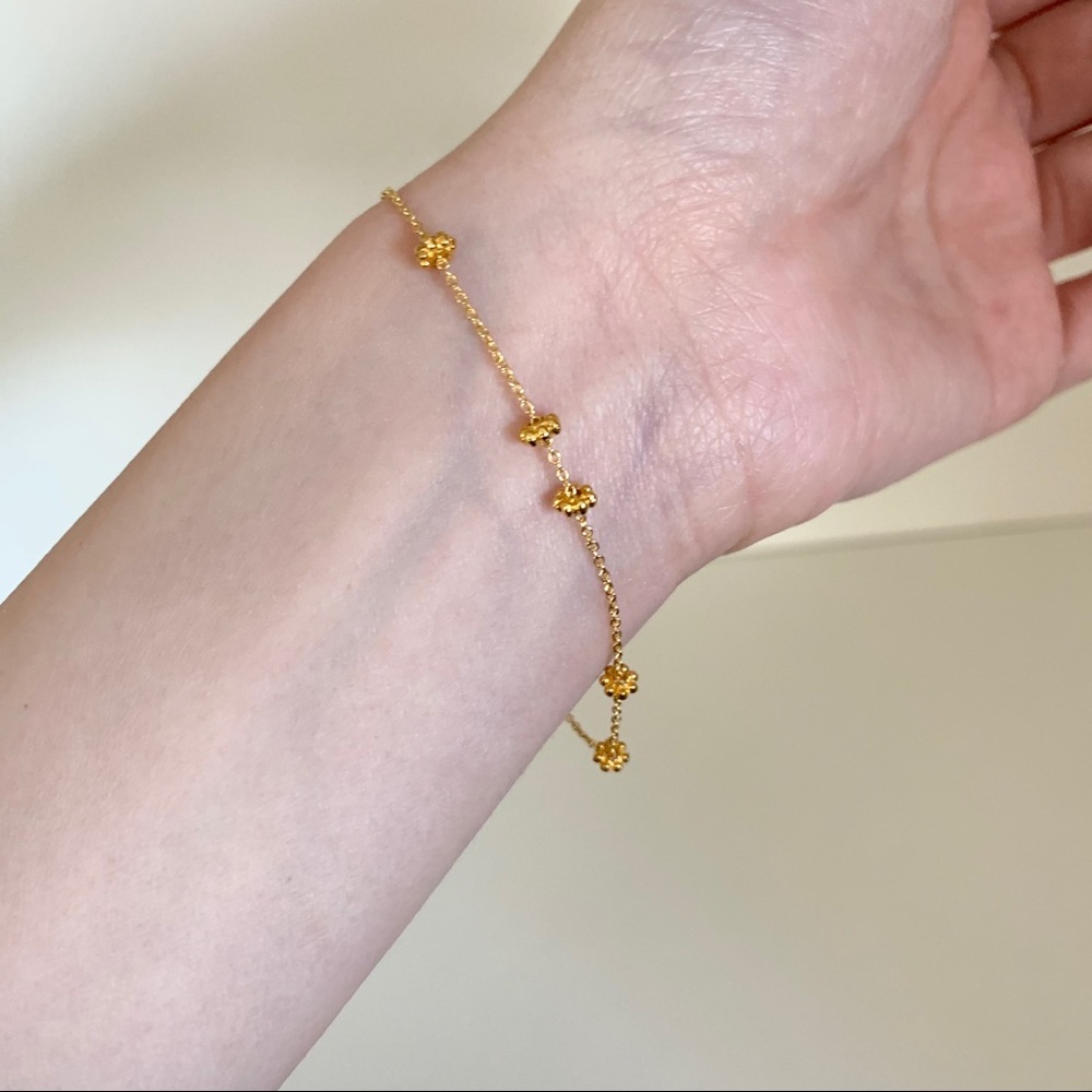 Mini daisy bracelet - Picture 2 of 11